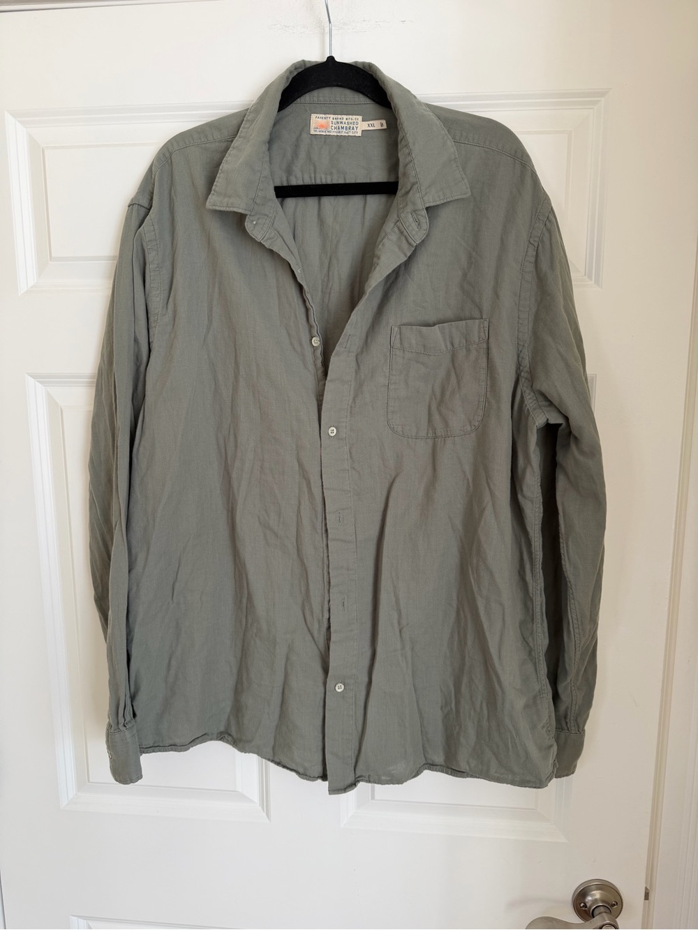 Faherty Men’s Sunwashed Chambray Shirt in Sage XXL